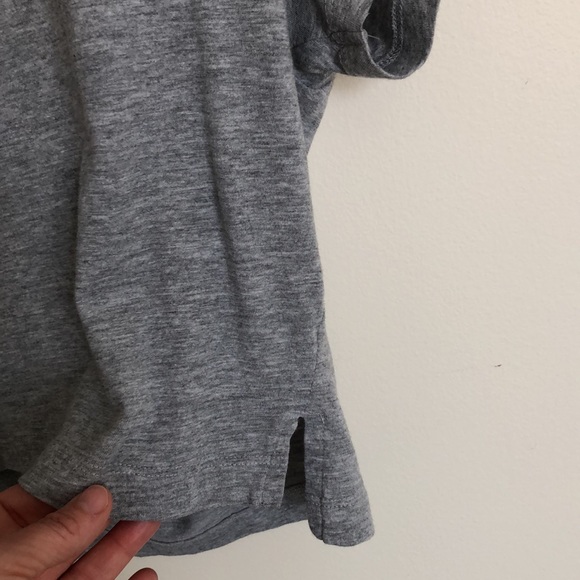 Cropped wide-necked t-shirt - Picture 3 of 4